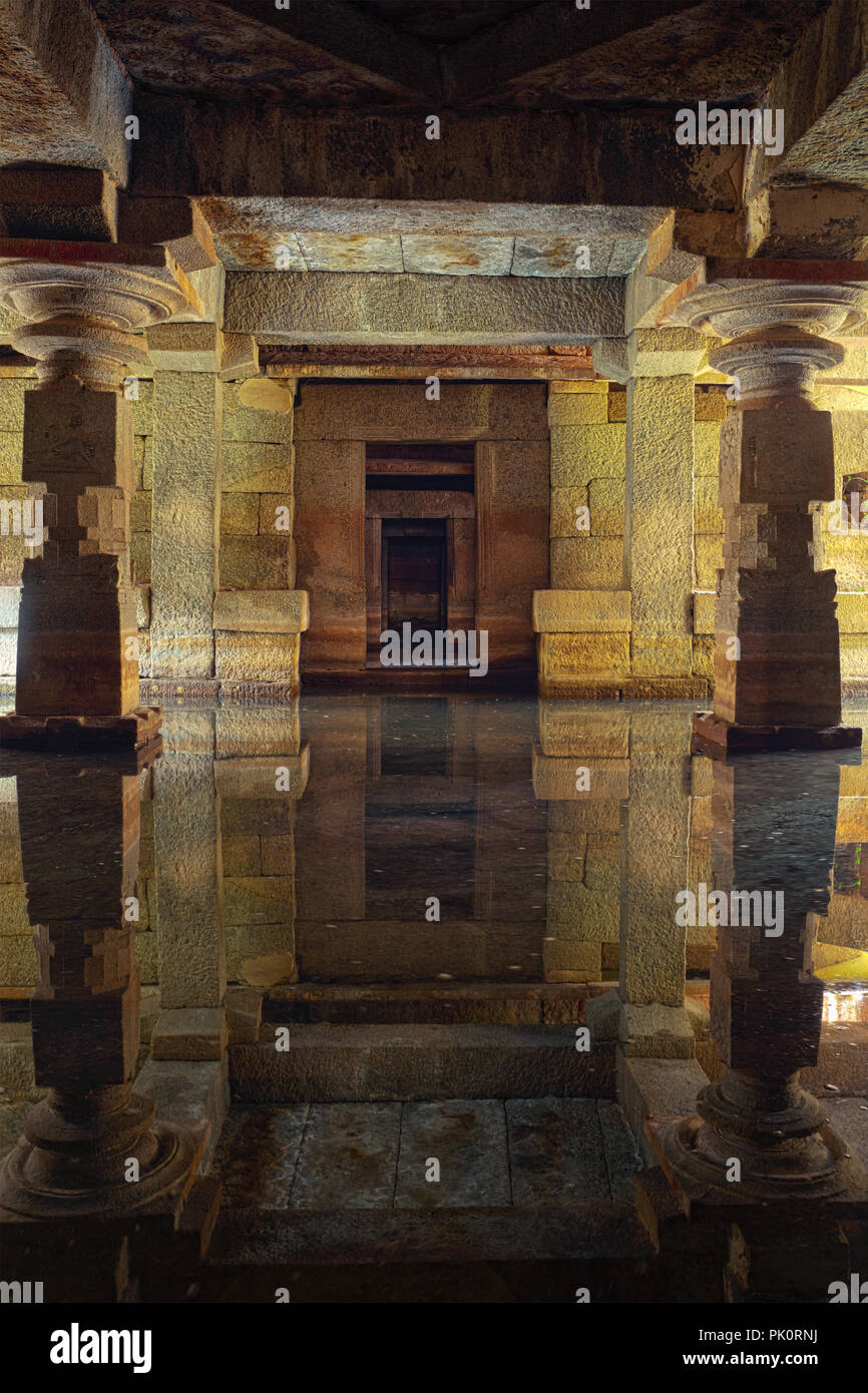Tempio sotterraneo, Hampi, Karnataka Foto Stock