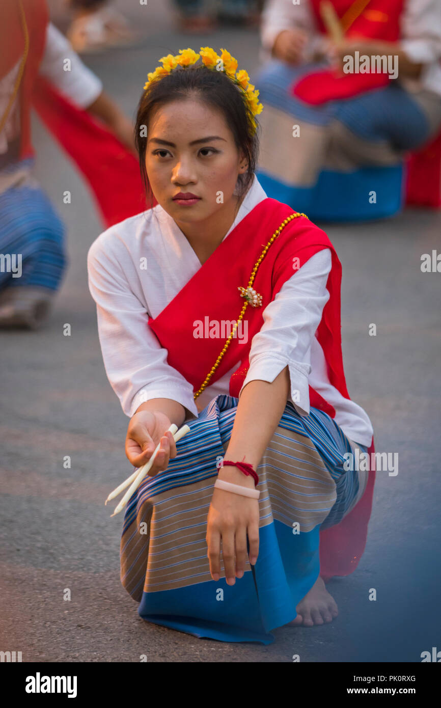 Cerimonia di apertura Loy Krathong e Yee Peng Festival in Chiang Mai Thailandia Foto Stock