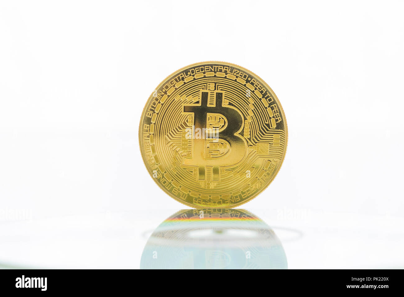 Un Bitcoin Cryptocurrency Bit digitale medaglia BTC valuta la tecnologia Internet Business concetto. Foto Stock