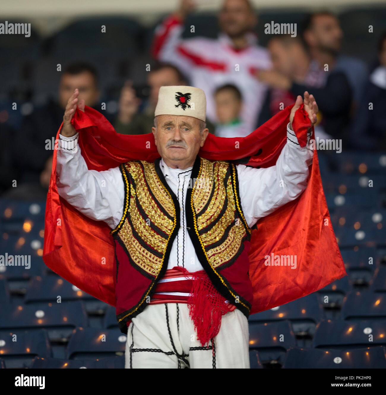 Hampden Park, Glasgow, Regno Unito. Decimo Sep, 2018. La UEFA Nazioni League Football, Scozia contro l'Albania; ventola albanese Credito: Azione Sport Plus/Alamy Live News Foto Stock