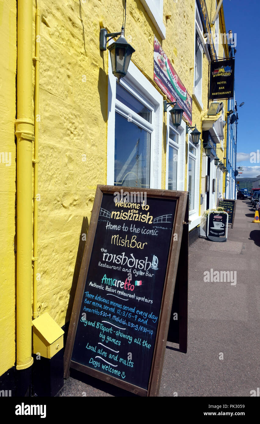 Hotel Mishnish, pub, ristorante & oyster bar in Tobermory su th eiosl eof Mull Foto Stock