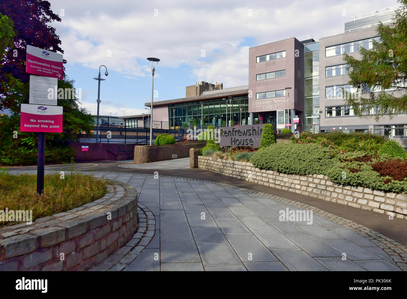 Renfrewshire House, la sede del consiglio di Renfrewshire in Paisley, Scozia Foto Stock