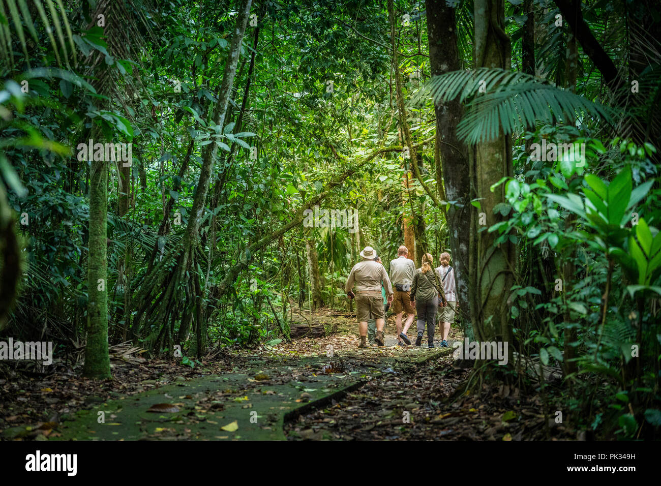 I turisti, Tenorio Il Parco Nazionale del Vulcano, Costa Rica Foto Stock