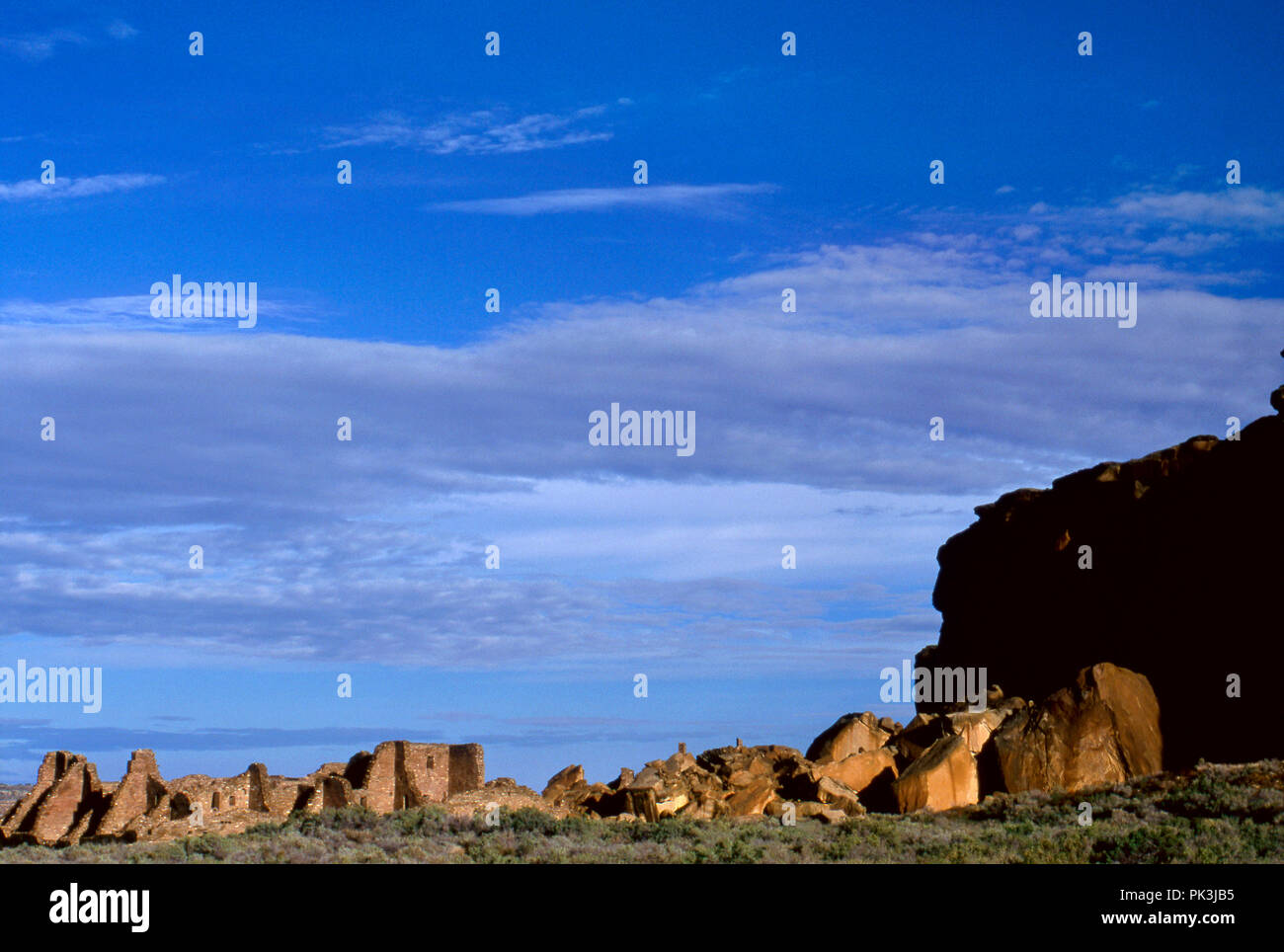 Rovine Anasazi del Pueblo Bonito, Chaco Canyon, Nuovo Messico. Fotografia Foto Stock