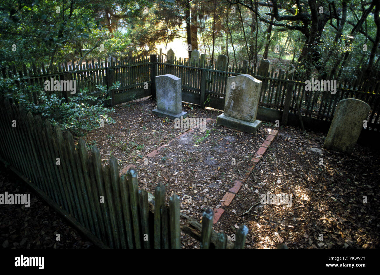 Ocracoke25/120701 -- Cimitero sulla Ocracoke Island, North Carolina. Foto Stock