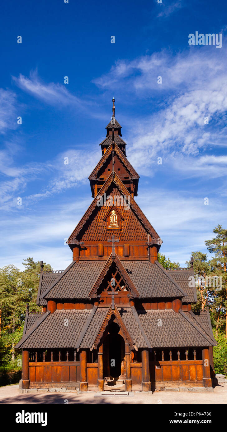 Ricostruito gol in legno doga chiesa (Gol Stavkyrkje) in norvegese museo di storia culturale alla penisola di Bygdoy a Oslo, Norvegia, Scandanavia Foto Stock