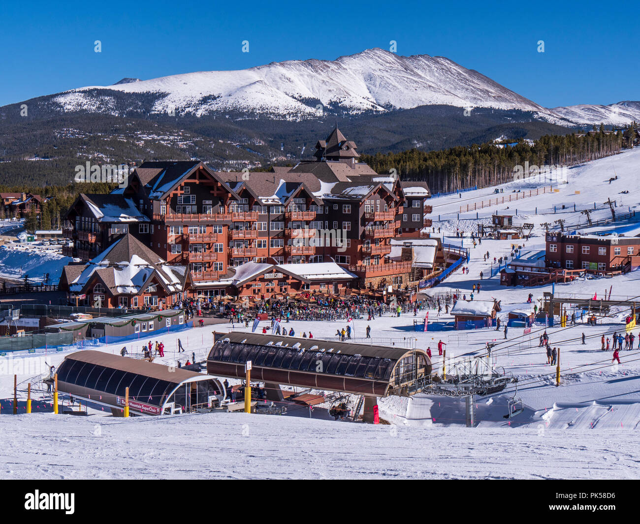 Il picco 8 area di base, Breckenridge Ski Resort, Breckenridge, Colorado. Foto Stock