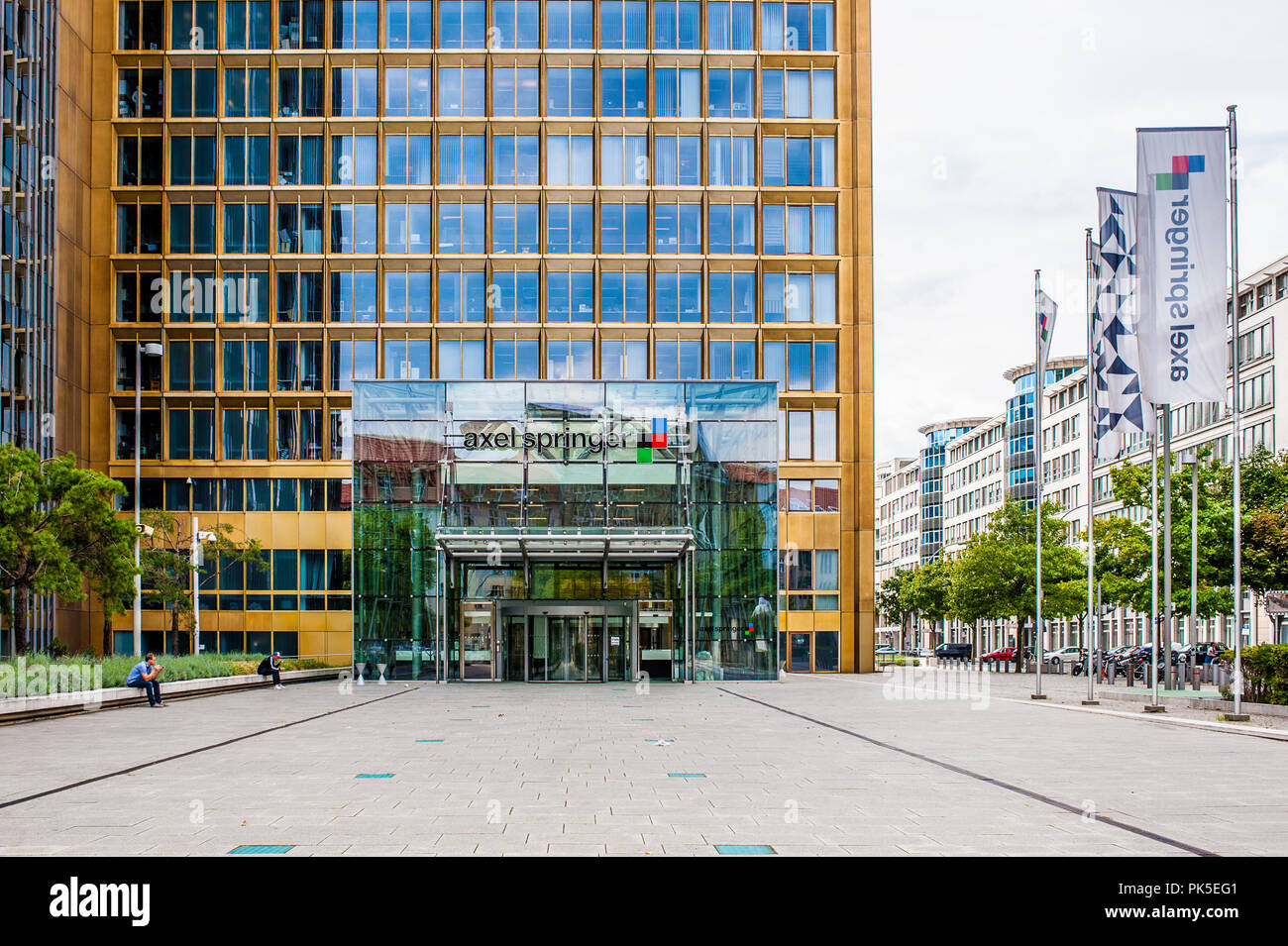Vista esterna di Axel Springer Verlag, sede del più grande Digital Publishing House in Europe. La società è attiva in più di 40 paesi Foto Stock