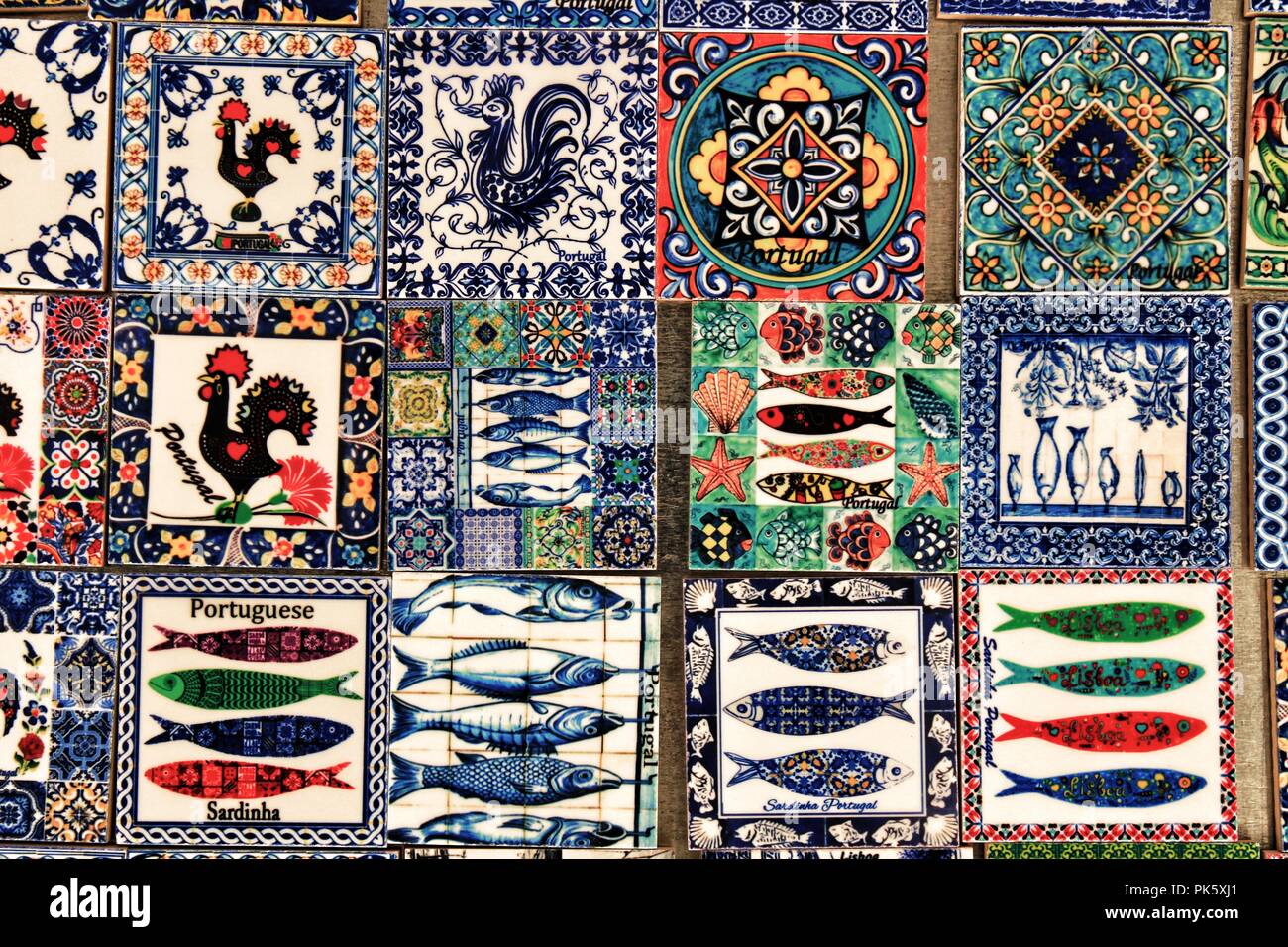 Magnete Frigorifero Tirana Albania 3D | Souvenir Di Viaggio Dipinto A Mano In Resina, 7,4x5,4 Cm, Decorazione Casa E Ufficio