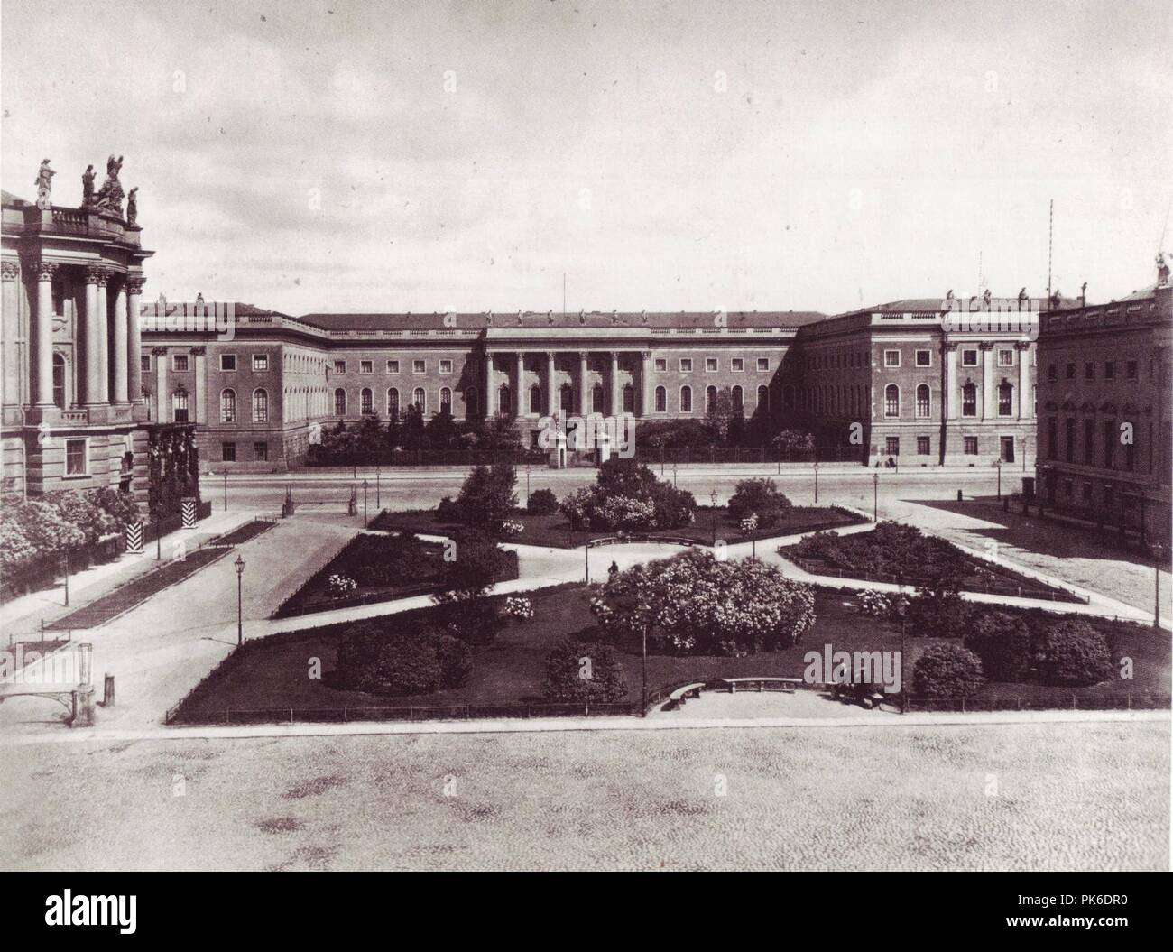 Berliner Platz am Opernhaus und Universität, um 1880. Foto Stock