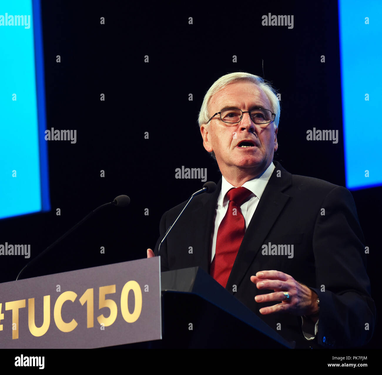 Manchester, Regno Unito. Xi Settembre 2018. L'Rt Hon John McDonnell, Cancelliere ombra risolve il TUC Conferenza annuale a Manchester, impostando le fatiche dei piani per un futuro governo Credito: Della Batchelor/Alamy Live News Foto Stock