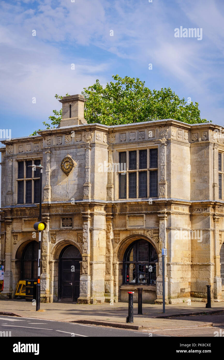 Libreria vecchia casa mercato edificio Rothwell Kettering Northamptonshire East Midlands England Foto Stock