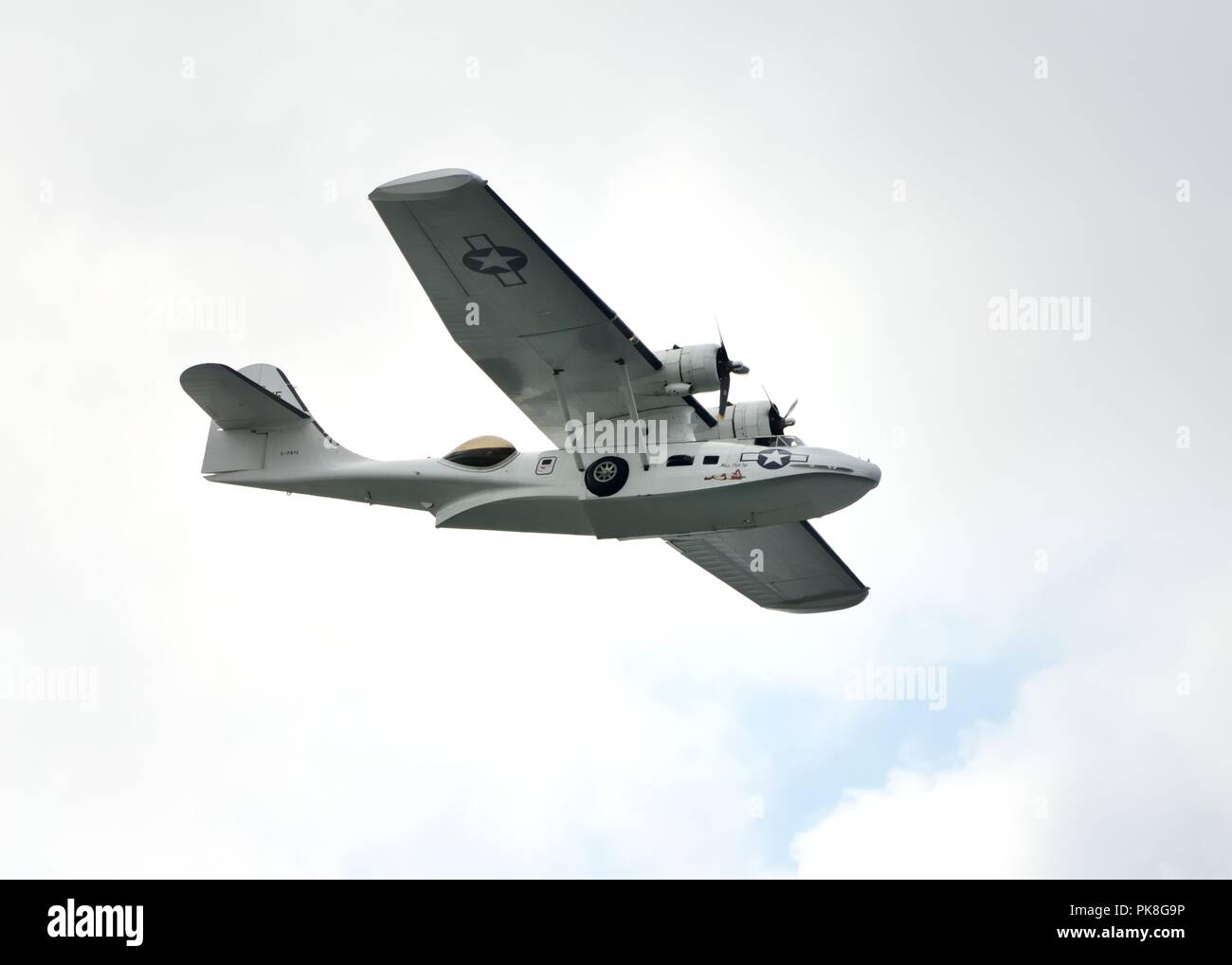Diritto consolidato costruttiva PBY-5A Catalina in volo a Scottish Airshow internazionale a Ayr, Scotland, Regno Unito Foto Stock