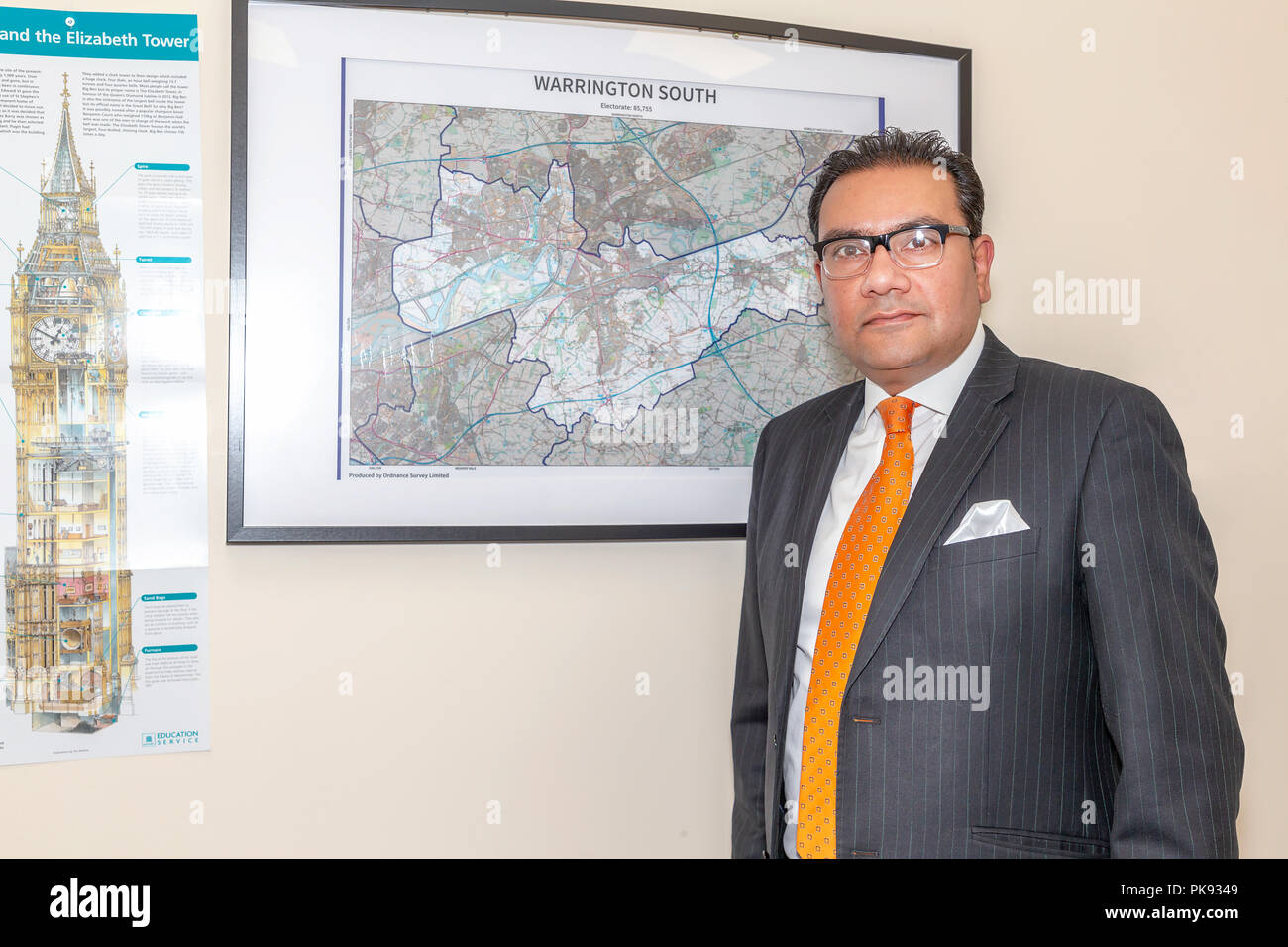 Mian Faisal Rashid è un partito laburista britannico politico. Egli è il membro del Parlamento (MP) per Warrington Sud Foto Stock Mian Faisal Rashid è un partito laburista britannico politico. Egli è il membro del Parlamento (MP) per Warrington Sud Foto Stock