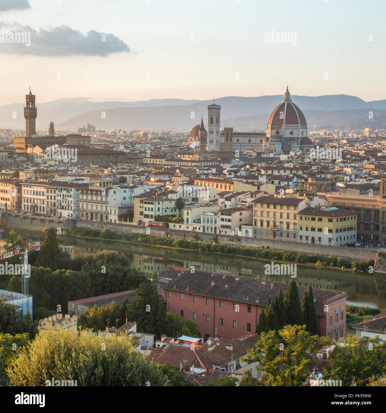 Vista dal Piazzale Michelangelo sopra la città di Firenze, Toscana, Italia Foto Stock