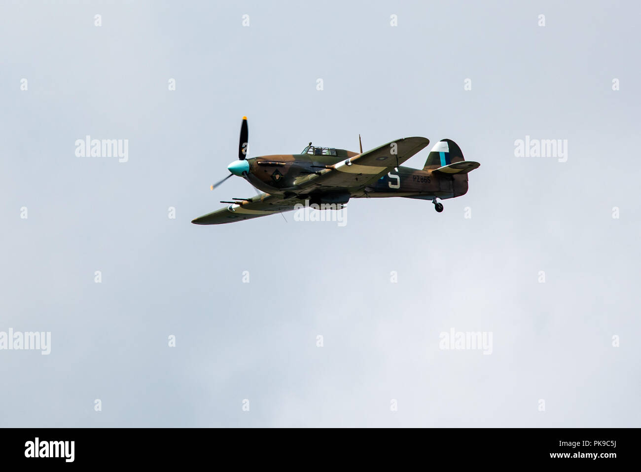 Un Hawker Hurricane Mk. IIC, PZ865, del Battle of Britain Memorial Flight, nei colori del 34 Squadron, Sud Est asiatico il comando. Foto Stock