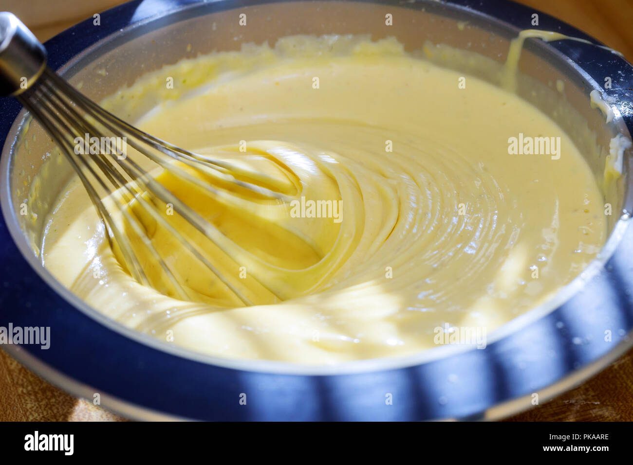 La cottura di burroso di panna da cucina Foto Stock