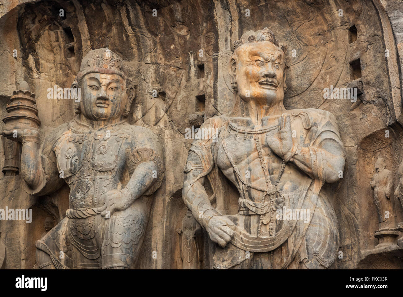 Le Grotte di Longmen, alcuni dei migliori esempi di cinese di arte buddista, alloggiamento decine di migliaia di statue di Buddha e i suoi discepoli Foto Stock