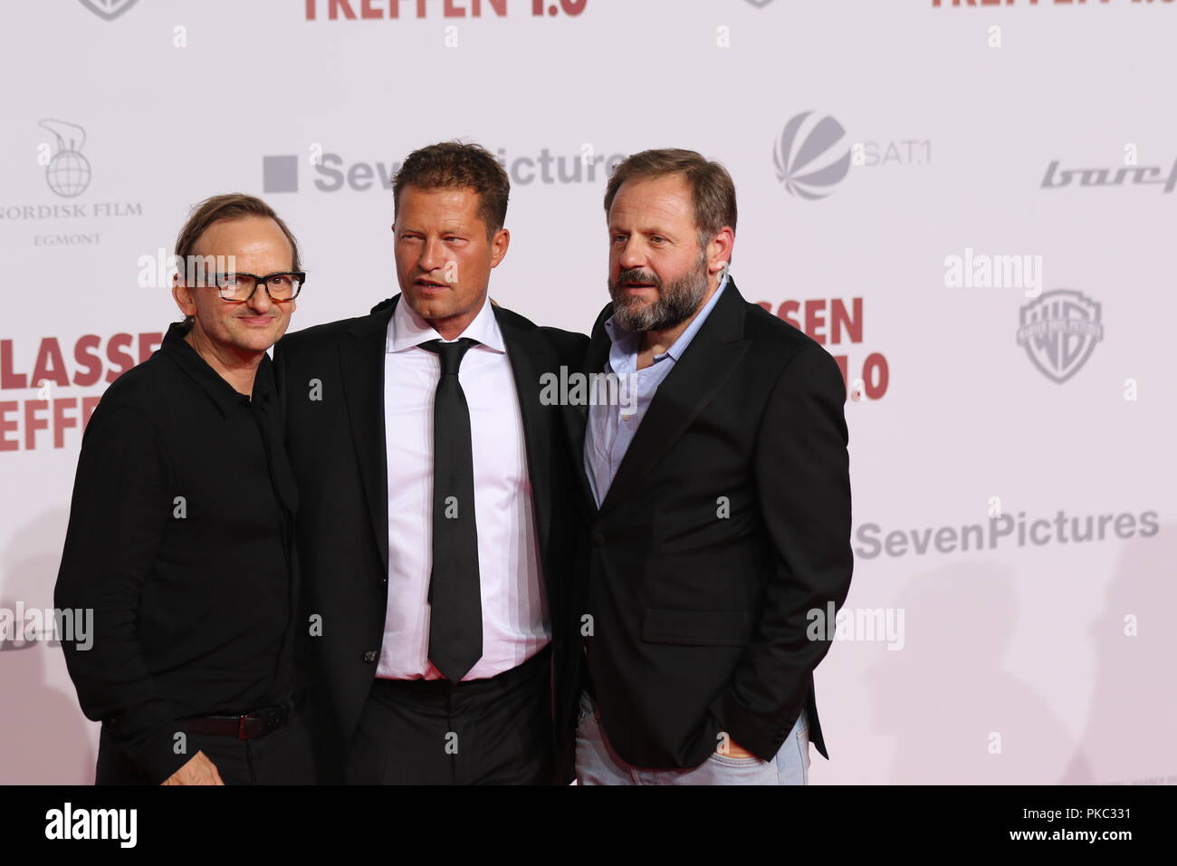 Berlino, Germania. Settembre 11,2018. Milano, Peschel Til Schweiger e Samuel Finzi frequentare la premiere del film 'Klassentreffen 1.0 - Die unglaubliche Reise der Silberruecken' in corrispondenza del CineStar su Settembre 11, 2018 a Berlino, Germania è una commedia di Til Schweiger. Contenuto: Trenta anni fa, Nils (Samuel Finzi, Andreas (Milano) Peschel e Thomas (Til Schweiger) si è laureato dalla High School, ora le tre anni quaranta sono invitati ad una riunione di classe. Credito: SAO colpito/Alamy Live News Foto Stock