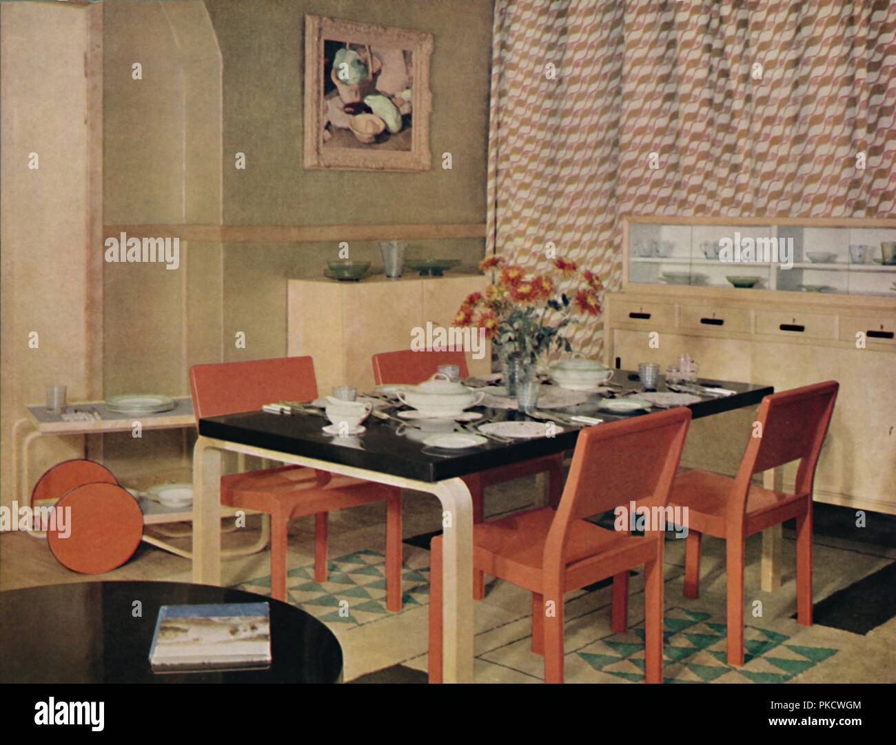 'Dining Camera con arredamento finlandese", 1938. Artista: sconosciuto. Foto Stock