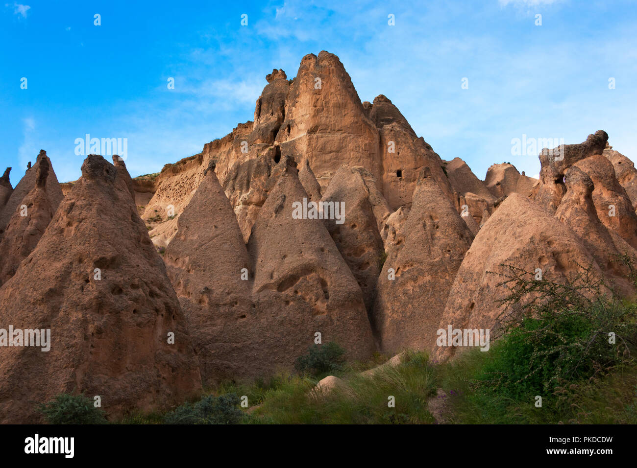 Pilastri di roccia in Cappadocia, Sito Patrimonio Mondiale dell'UNESCO, Turchia Foto Stock