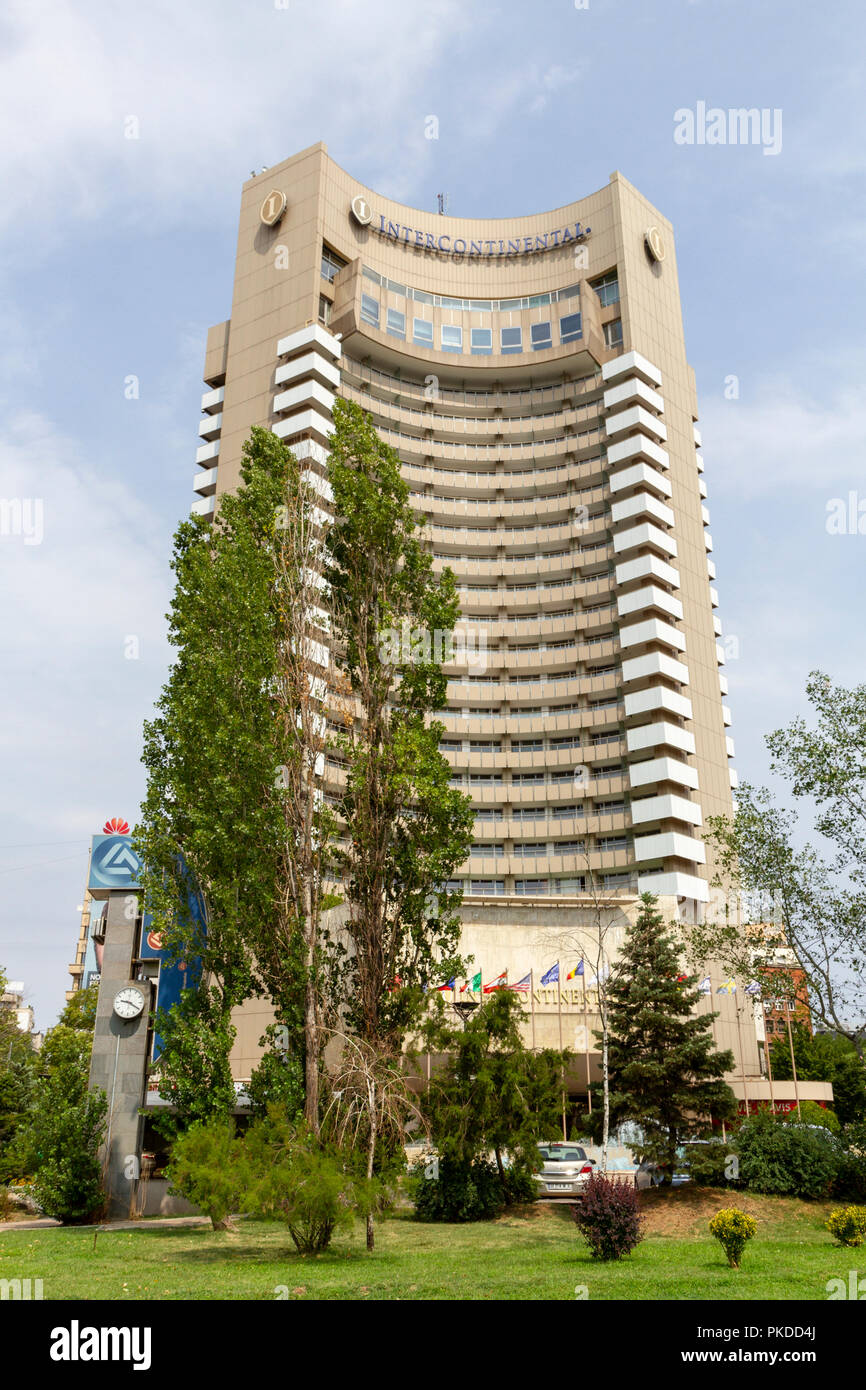 L' InterContinental Bucharest è un alto hotel a cinque stelle situato nei pressi di piazza universitaria, Bucarest, Romania. Foto Stock