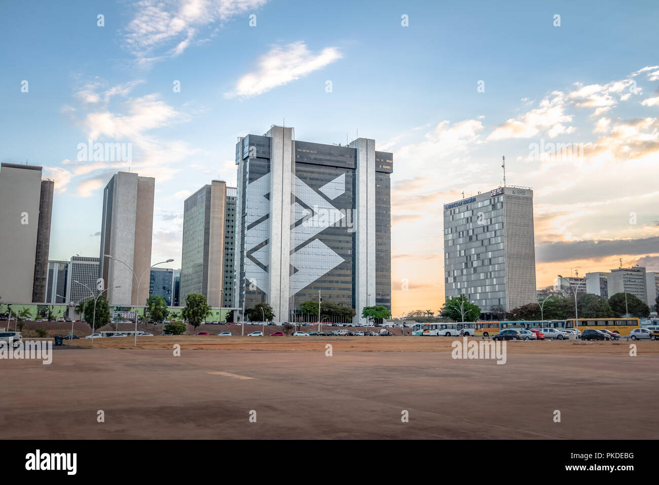 Banco do Brasil headquarters building al tramonto - Brasilia, Distrito Federal, Brasile Foto Stock
