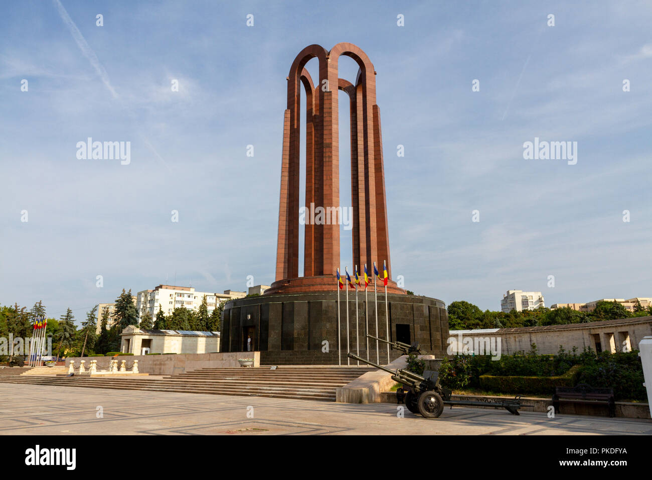 La nazione è memoriale degli eroi, Carol Park, sede della tomba del Milite Ignoto, Bucarest, Romania. Foto Stock