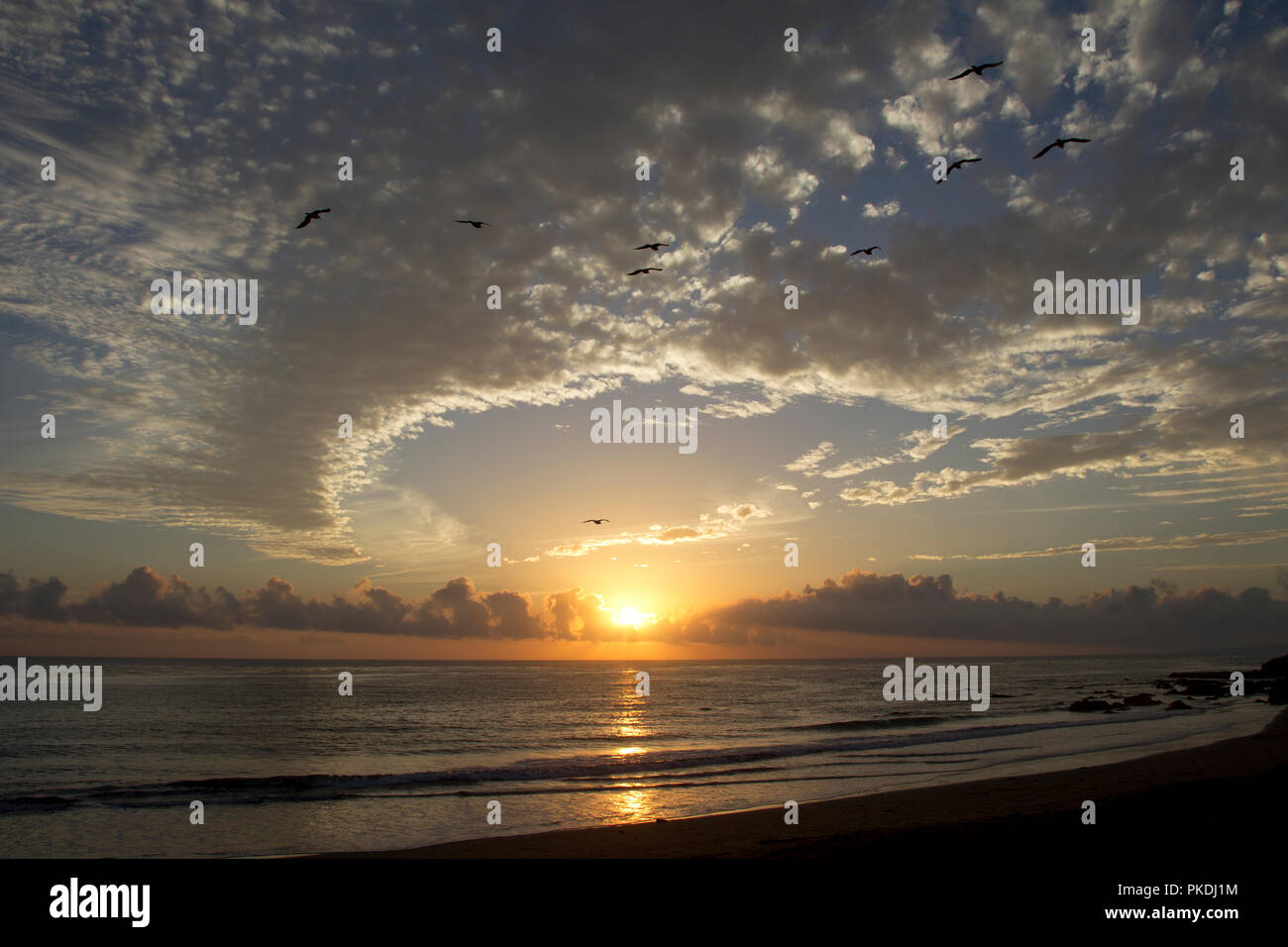 Tramonto sull'Oceano Pacifico Foto Stock