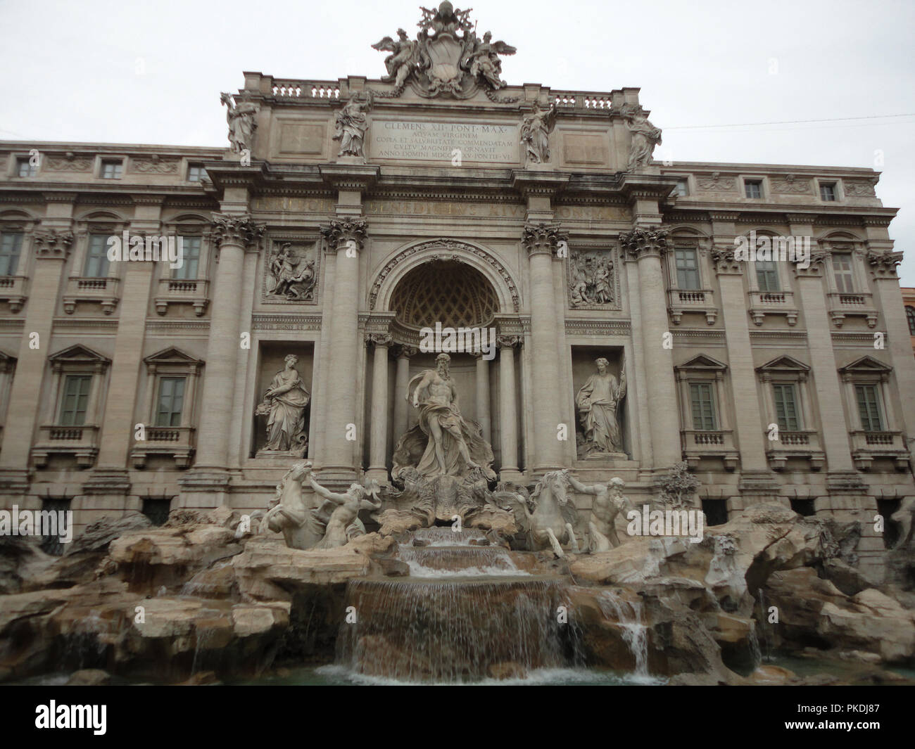 Fontana di Trevi a Roma Italia progettato da Nicola Salvi. Foto Stock