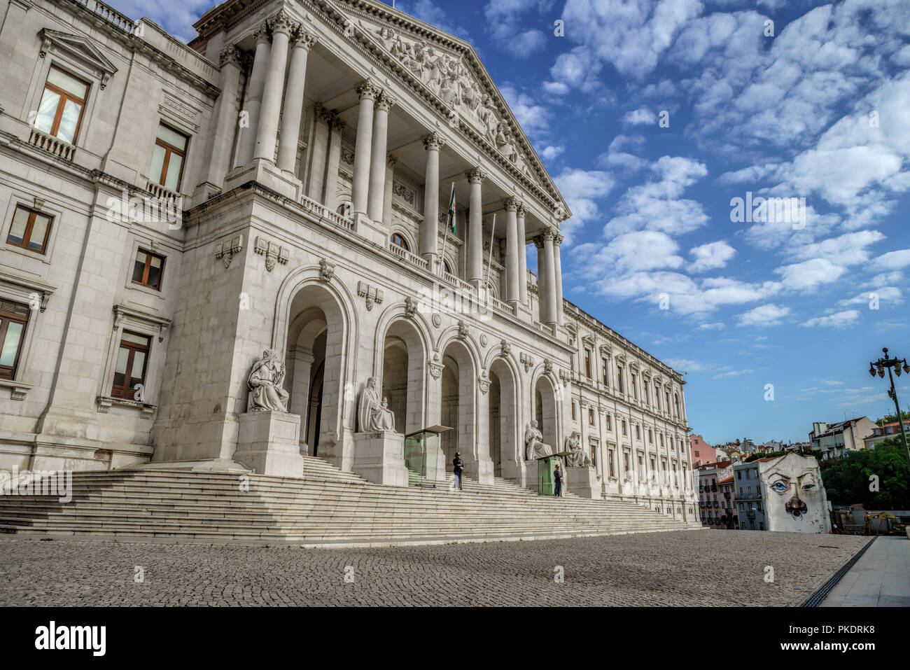 Vista la monumentale parlamento portoghese (Sao Bento Palace), situato a Lisbona, Portogallo. Foto Stock