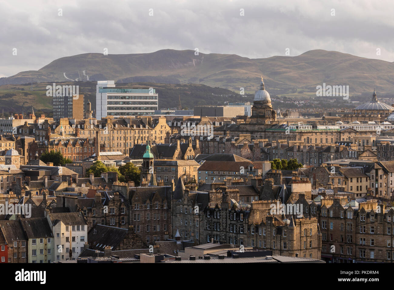 Università di Edimburgo Old College e la Pentlands, Skyline Scozia Scotland Foto Stock