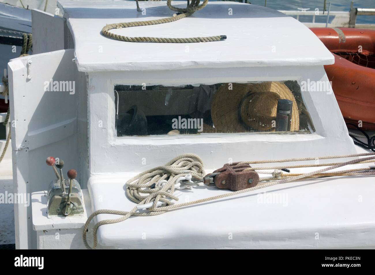 Isola di trattativa, Maryland, Stati Uniti d'America - 2 settembre, 2018: una vista posteriore della cabina per il tonnetto striato prima della trattativa annuale isola palamite gare e Festival. Foto Stock