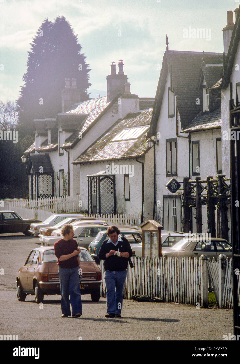 Immagine di archivio scattata nel maggio 1980 fuori dal Kenmore Hotel, Kenmore, Perthshire, Scozia. Foto Stock