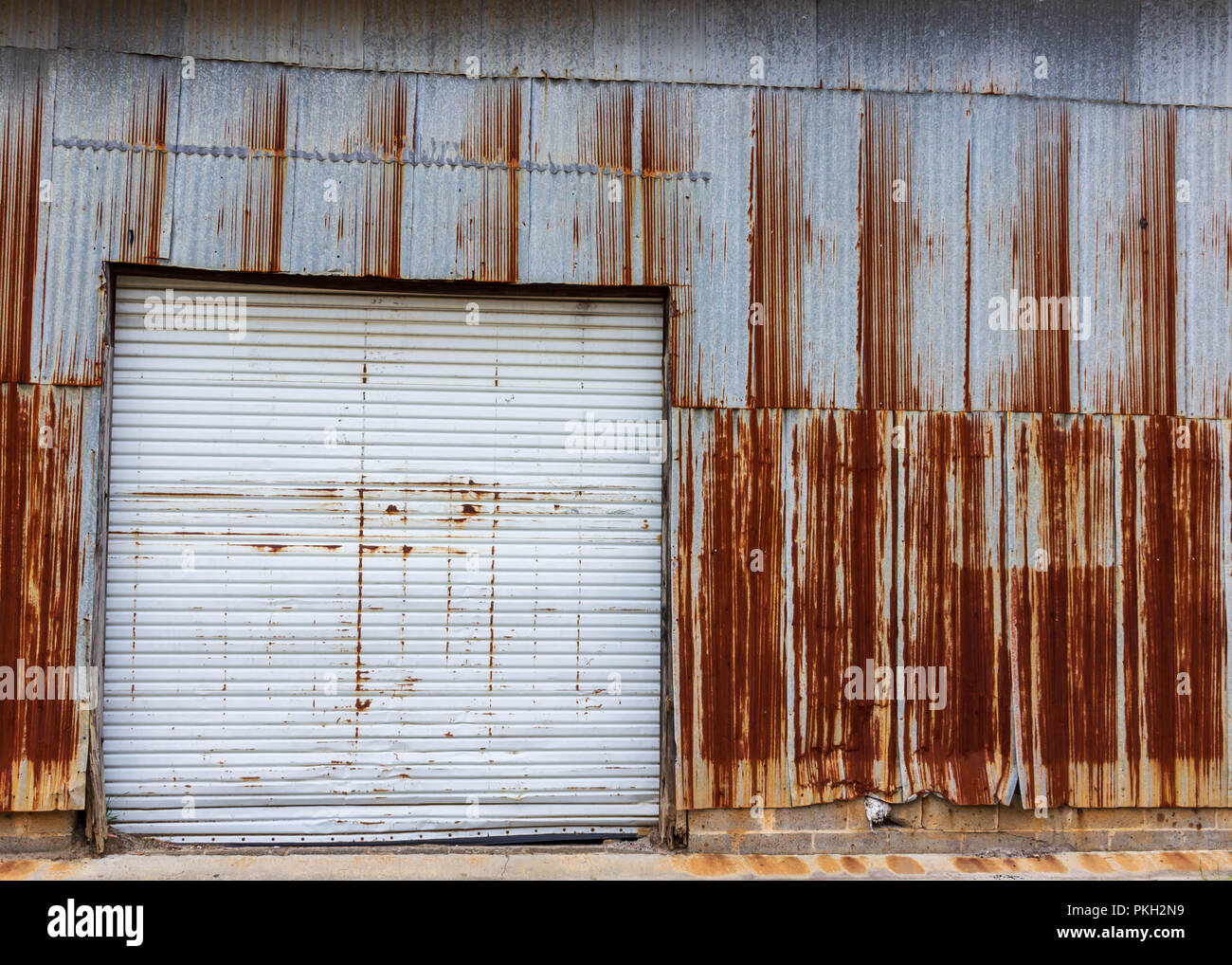 Rusty Porta di Garage Foto Stock