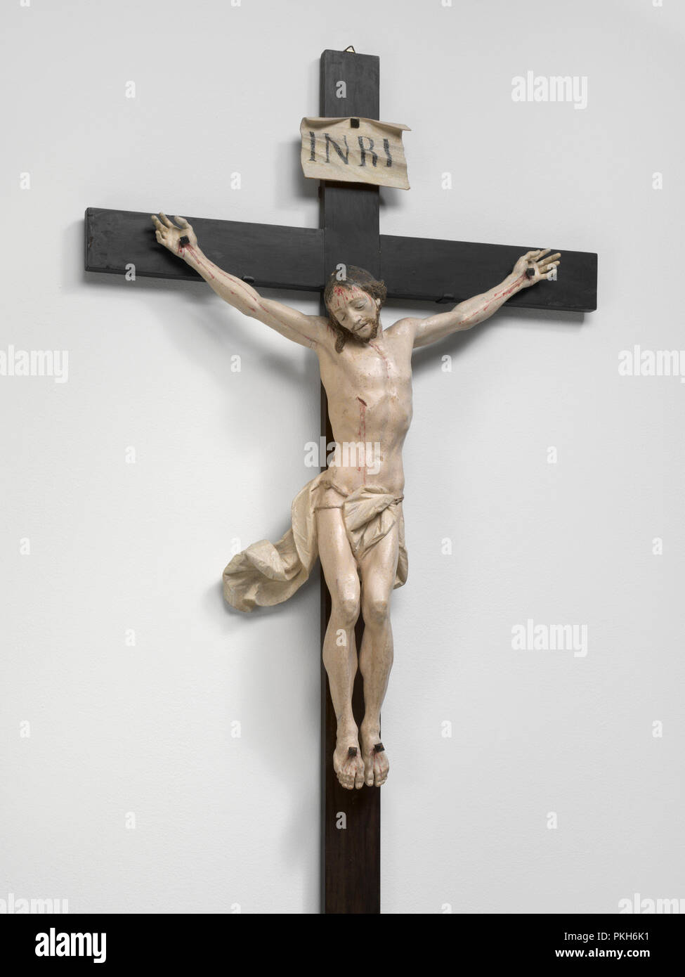 Cristo sulla Croce. Data: c. 1740. Dimensioni: complessiva (altezza della figura): 67 cm (26 3/8 in.) in generale (altezza della croce): 137 cm (53 15/16 in.). Medium: polychromed e dorati linden (figura); colorate fruitwood (croce). Museo: National Gallery of Art di Washington DC. Autore: Franz Ignaz Günther. Foto Stock