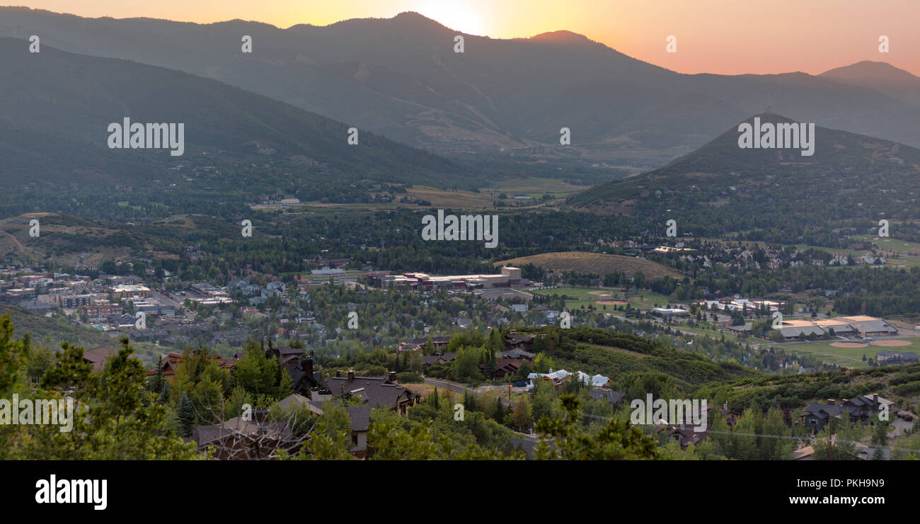Vista della valle da un alloggiamento di lusso comunità pano Foto Stock