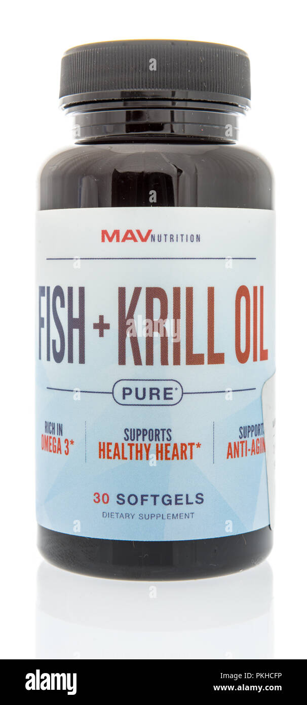 Winneconne, WI - 7 Settembre 2018: una bottiglia di Mavnutrition pesce e olio di krill supplemento su un sfondo isolato Foto Stock