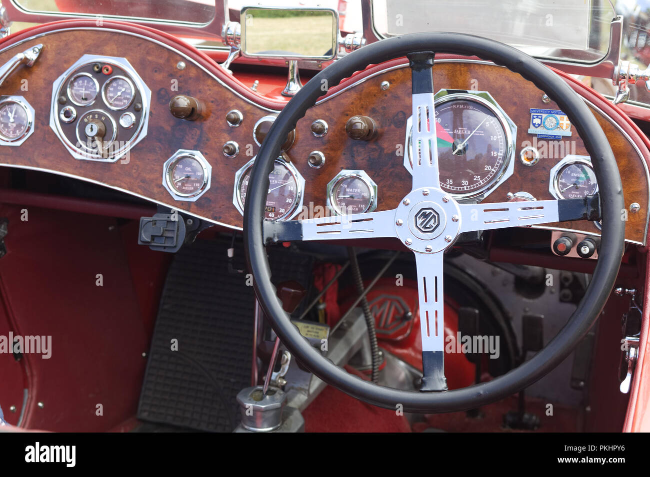 MG cruscotto e volante Foto Stock