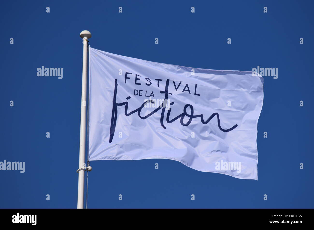 La fiction festival di La Rochelle, Francia, è un gioco progettato per introdurre i professionisti e il pubblico per le nuove creazioni TV della stagione. Foto Stock