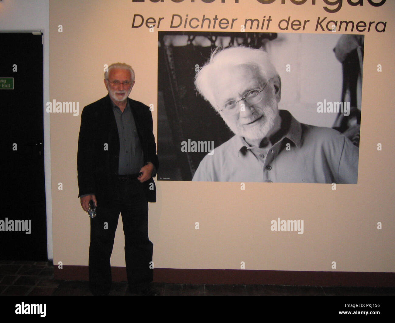 Lucien Clergue - Der Dichter mit der Kamera, eine retrospettiva im Kunst Haus Wien, Österreich 2007. Il poeta con la telecamera, una retrospettiva a Kunst Haus di Vienna, Austria 2007. Foto Stock