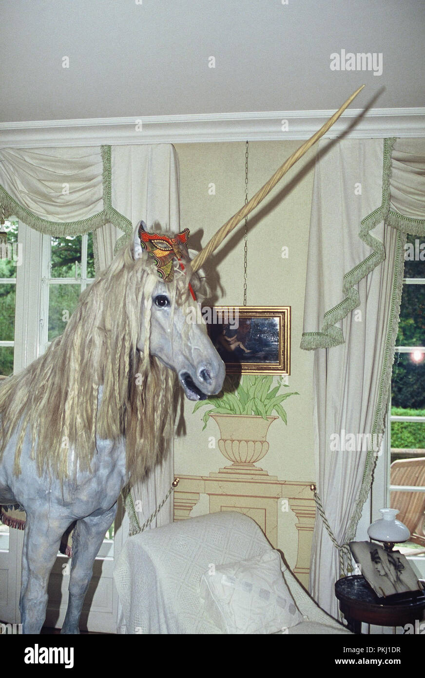 Ein Einhorn im Haus des Familiensitz der Bismarcks Schloss Friedrichsruh nahe Amburgo, Deutschland 2006. Un unicorn nella casa della famiglia residence di Bismarck Schloss Friedrichsruh vicino ad Amburgo, Germania 2006. Foto Stock