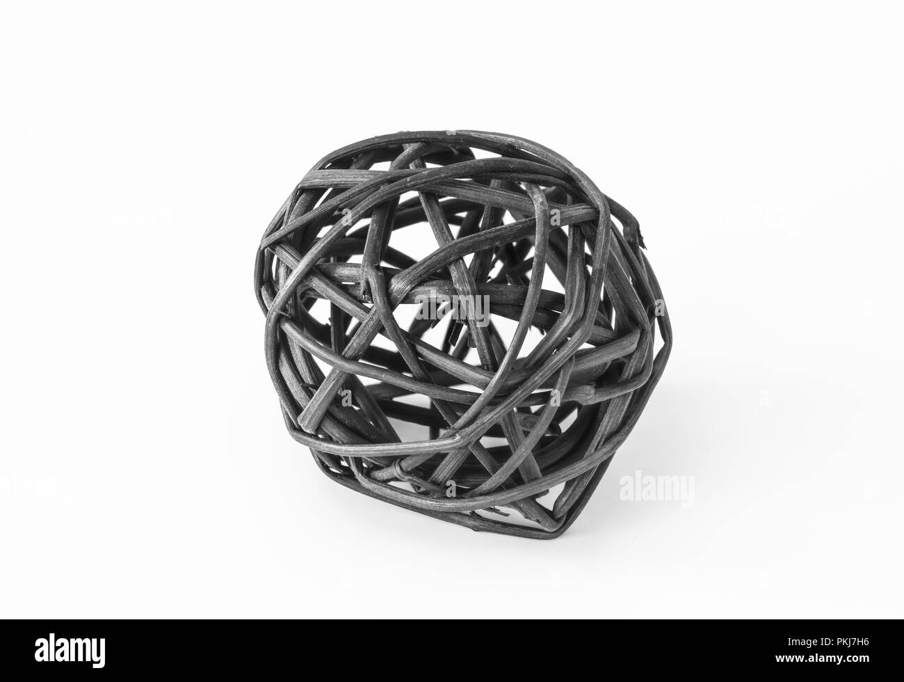 Sfera di Legno isolato su sfondo bianco Foto Stock