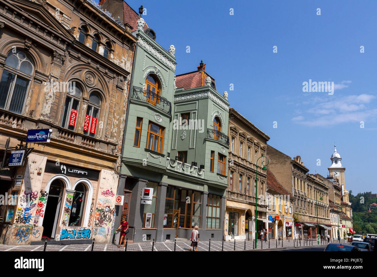 Architettura stupefacente (BRD banca) sulla Strada Mureșenilor in Brasov, Romania. Foto Stock
