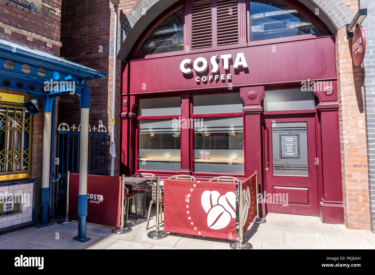 Costa Coffee, Coronation Street, gli Studios dal dock10, MediaCity UK, Salford M50 2EQ Foto Stock