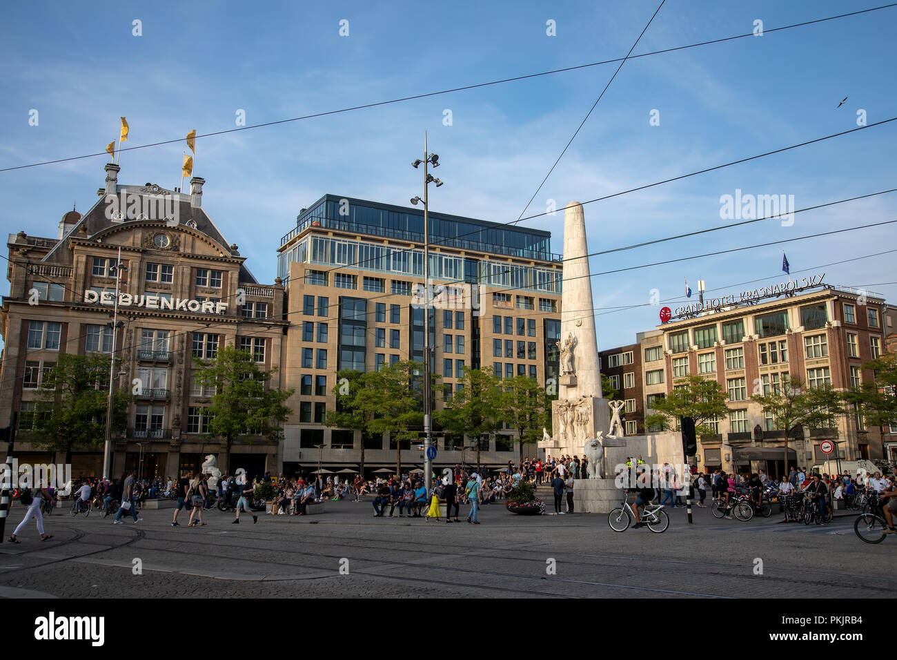 Amsterdam, Paesi Bassi - 7 Luglio 2018: Il monumento sulla piazza Dam in Amsterdam Paesi Bassi Foto Stock