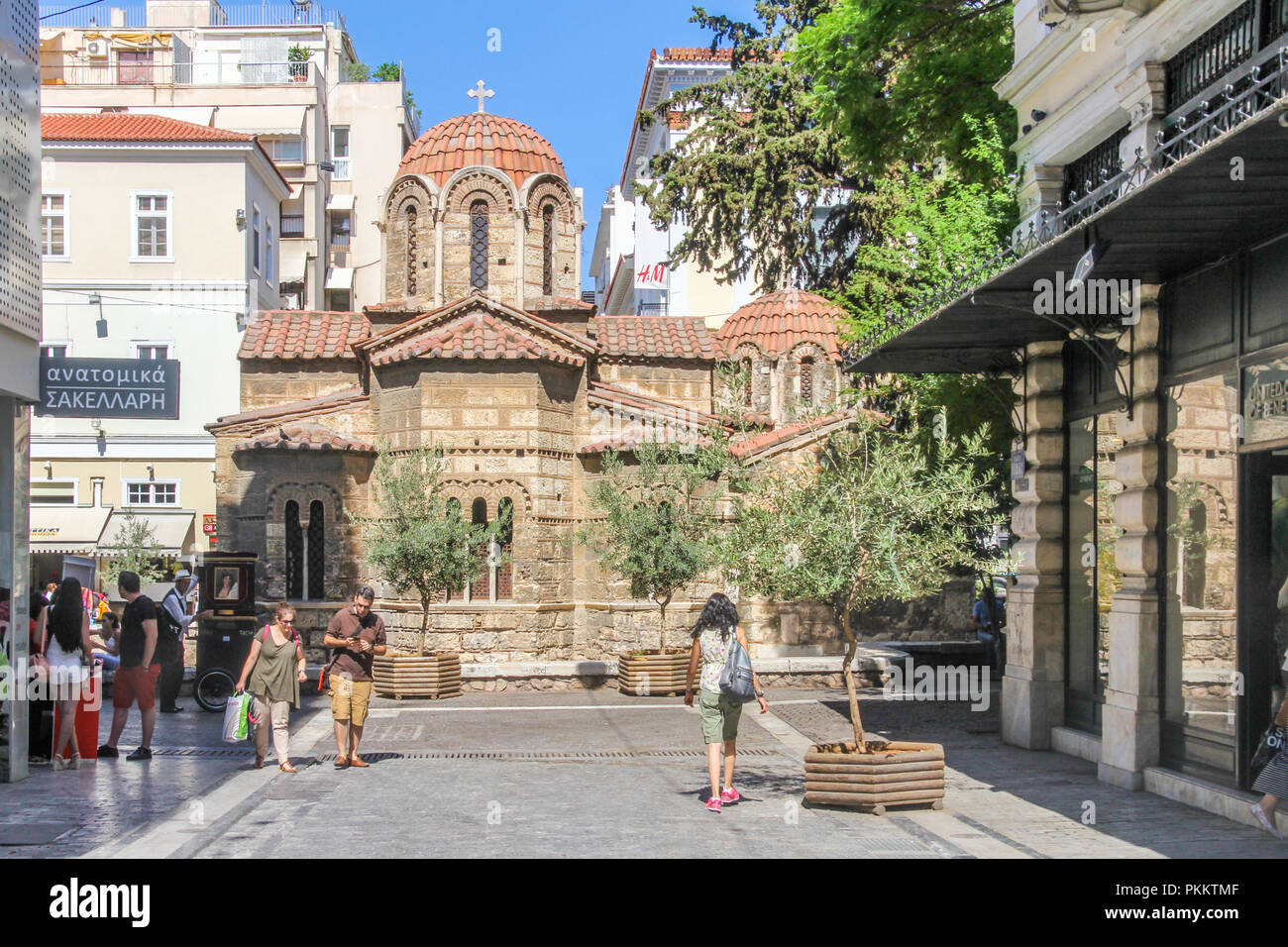 Athens, Grecia - 21 Luglio 2016: chiesa di Panagia Kapnikarea. Una chiesa greco ortodossa è una delle chiese più antiche di Atene. Foto Stock