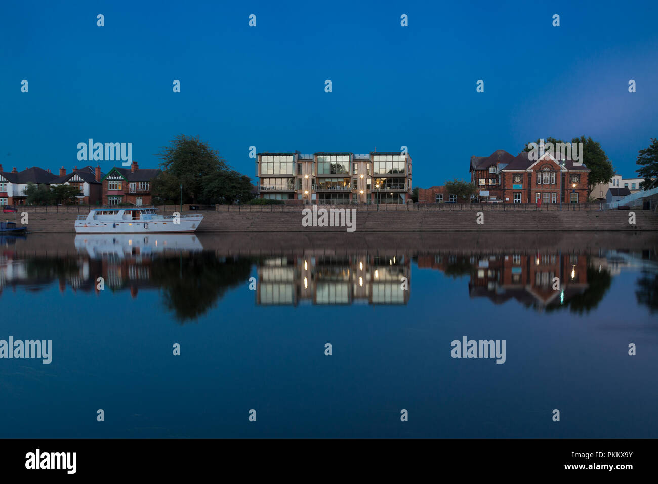 Riverside proprietà, West Bridgford, Nottingham, Regno Unito Foto Stock
