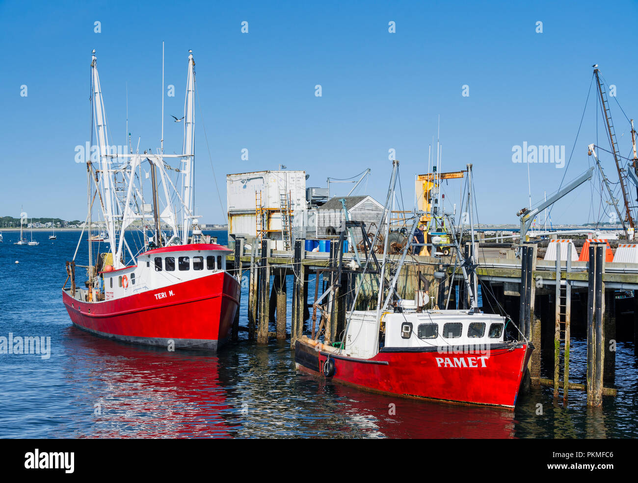 Commerciale di pesca barche ormeggiate a MacMillan Wharf, a Provincetown, Cape Cod, Massachusetts, STATI UNITI D'AMERICA. Foto Stock