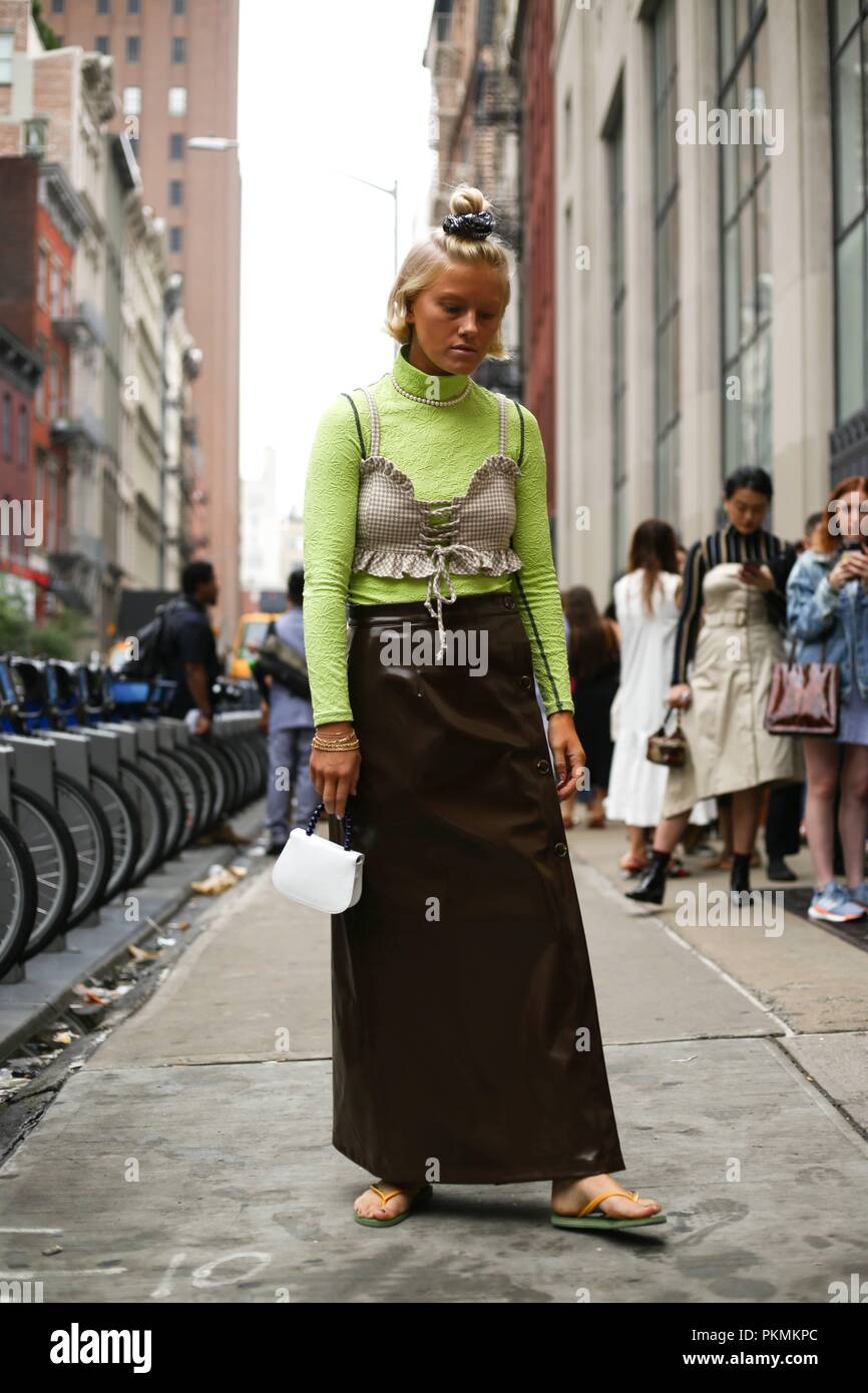 Wilhelmsson Tyra-Stina in posa sulla strada fuori dell'Maryam Nassir mostra durante la settimana della moda di New York - Settembre 12, 2018 - Foto: Pista Manhattan ***per solo uso editoriale*** | Utilizzo di tutto il mondo Foto Stock